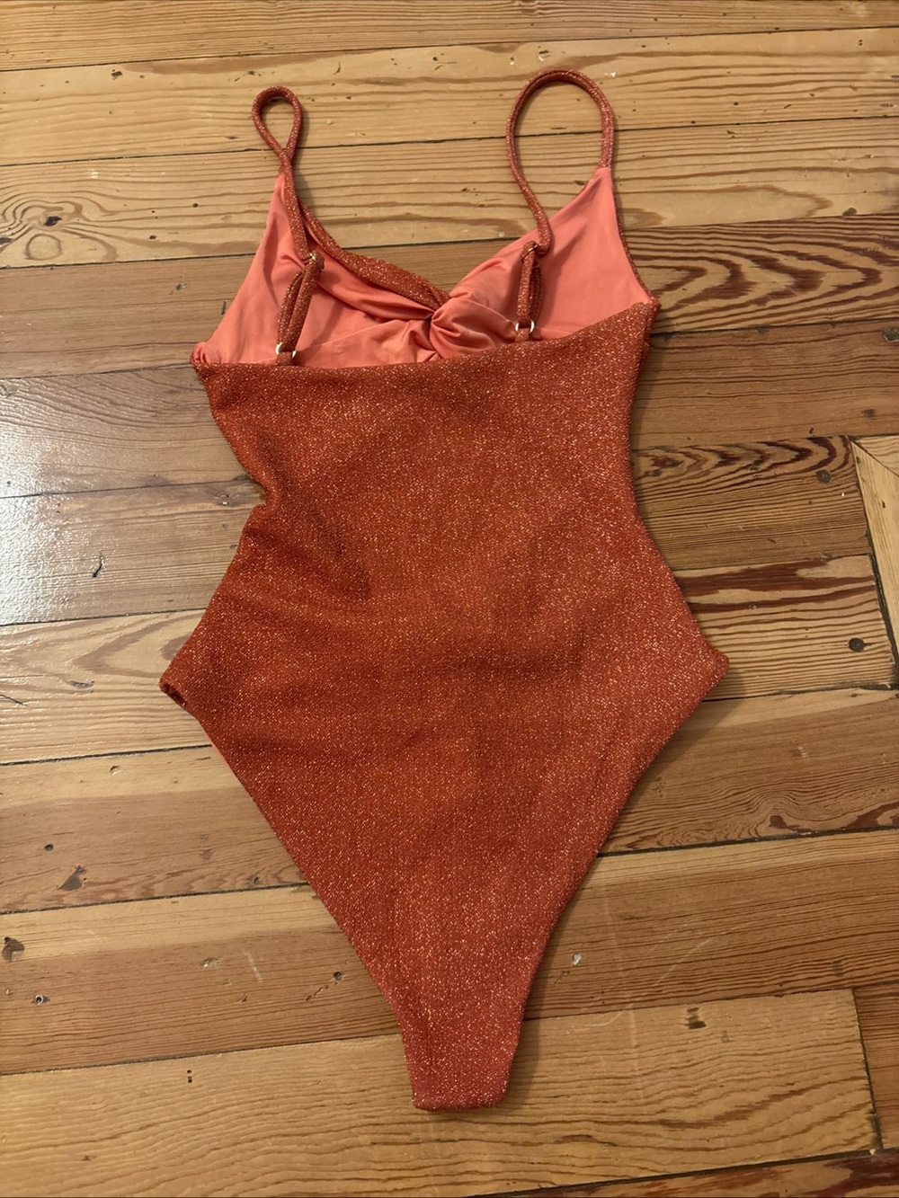 NWOT Beach Riot Aviva Shimmer One-Piece Swimsuit Medium Rust Metallic Cutout - Picture 3 of 3